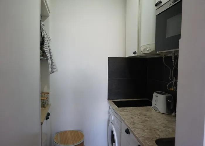 Alfama Facing Riverside Front דירה *