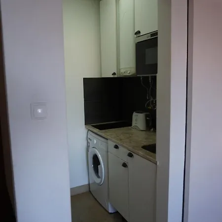 Alfama Facing Riverside Front * Lizbona